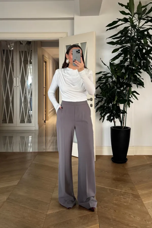 Women's Pants with Elastic Waistband
