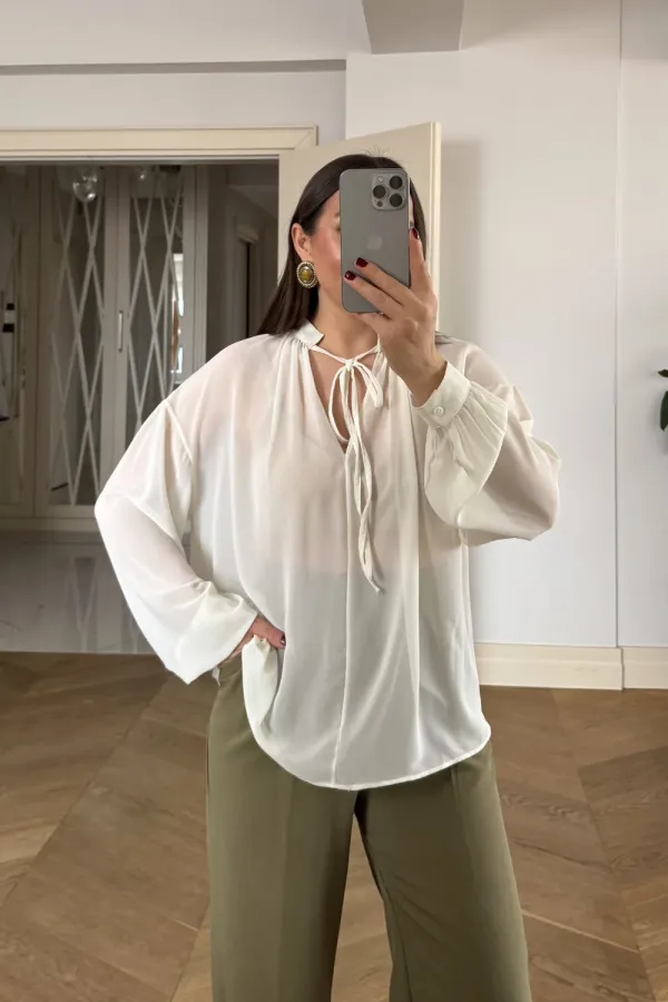 Chemisier en mousseline à manches longues et col mandarin