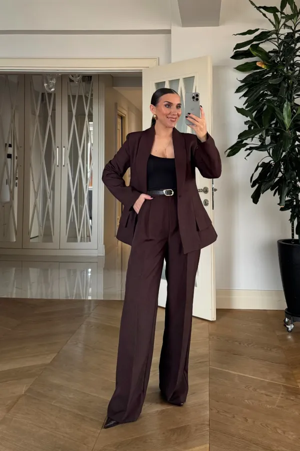 Düz Kesim Pileli Kadın Pantolon