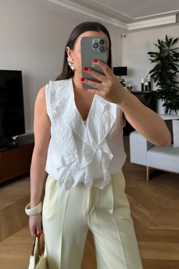 Fırfırlı Sıfır Kol Bluz