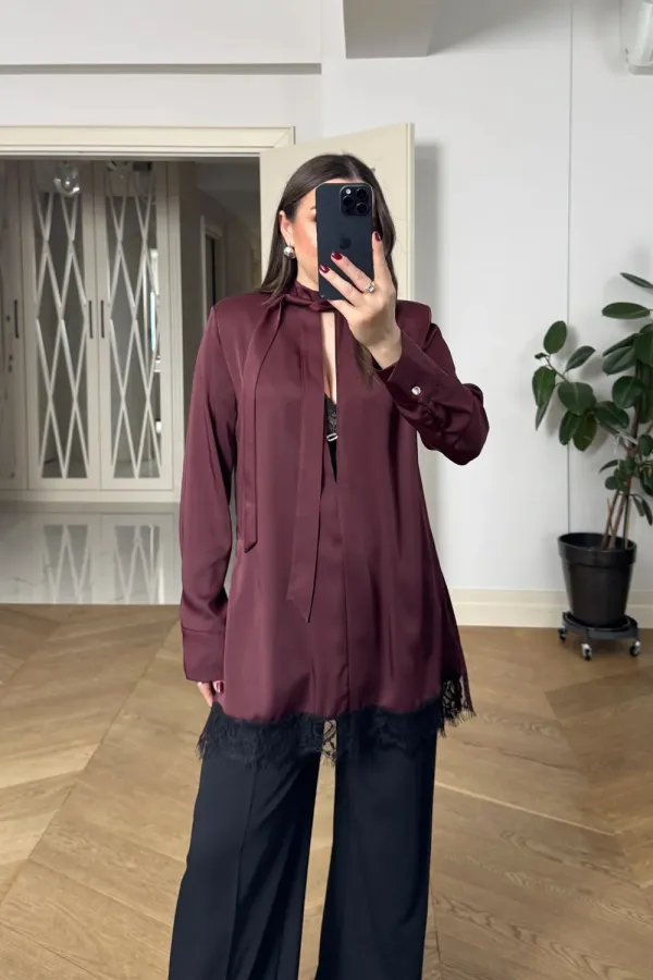 Chemisier à manches longues et col mandarin orné de dentelle