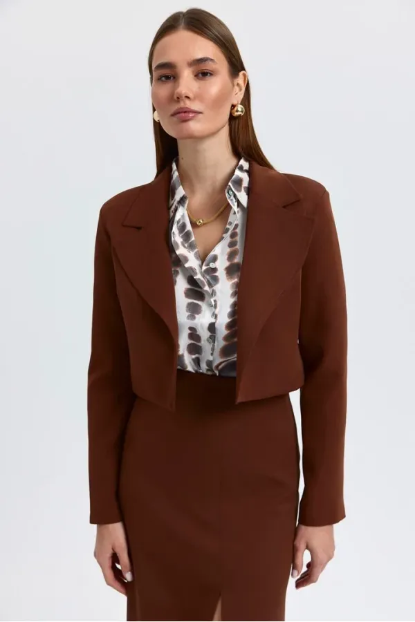 Veste blazer courte à épaulettes pour femme