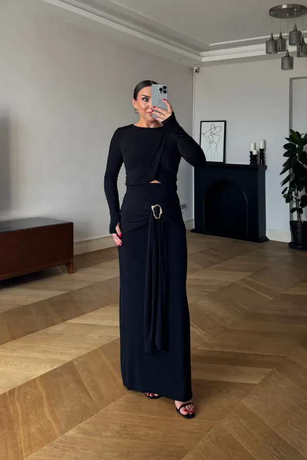 Ensemble chemisier et jupe à boucle