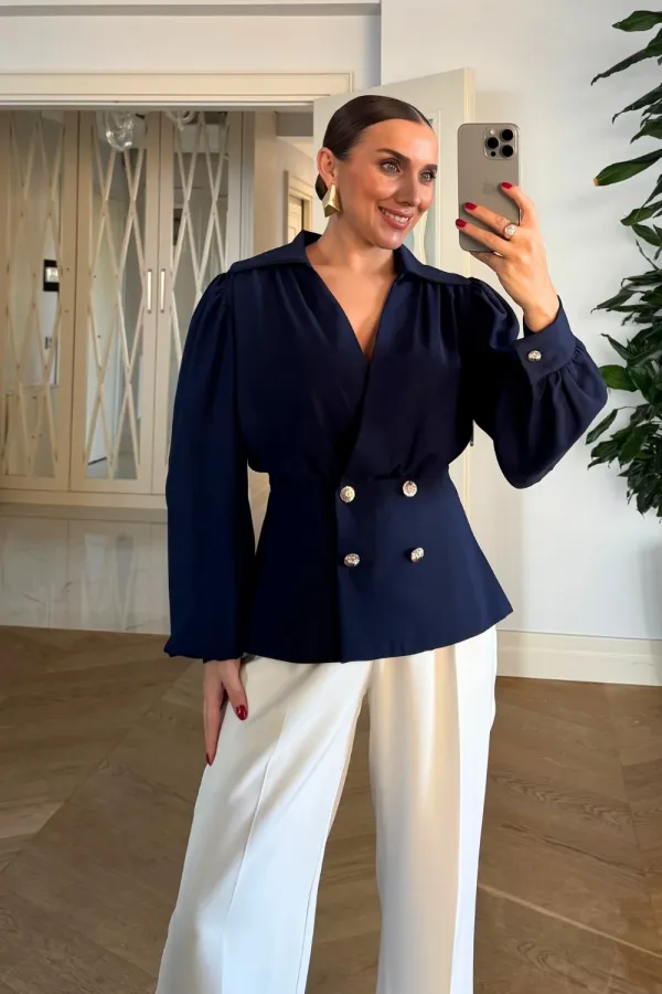 Kruvaze Yaka Gold Düğmeli Bluz