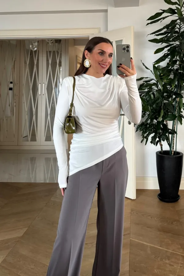 Vatkalı Asimetrik Uzun Kollu Bluz