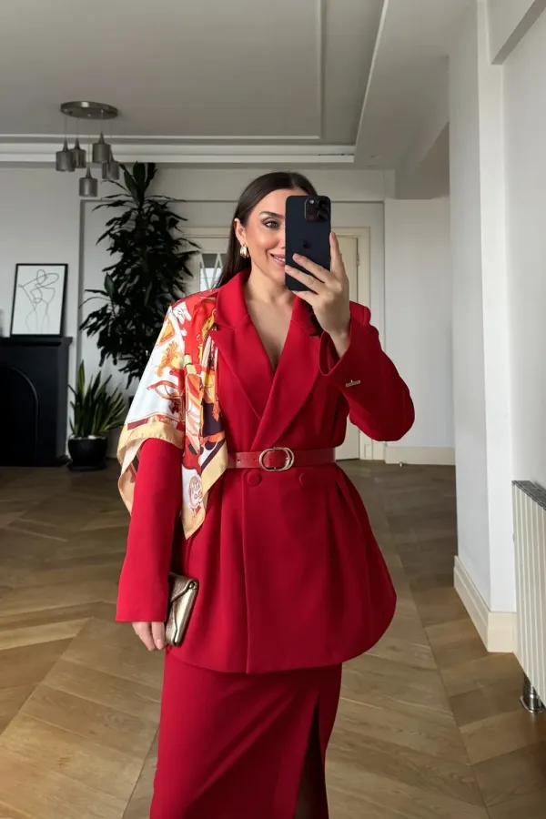 Kemerli Blazer Kadın Ceket