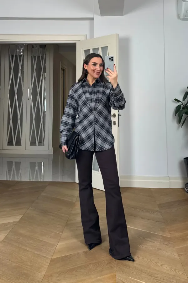 Ekoseli Asimetrik Kadın Gömlek