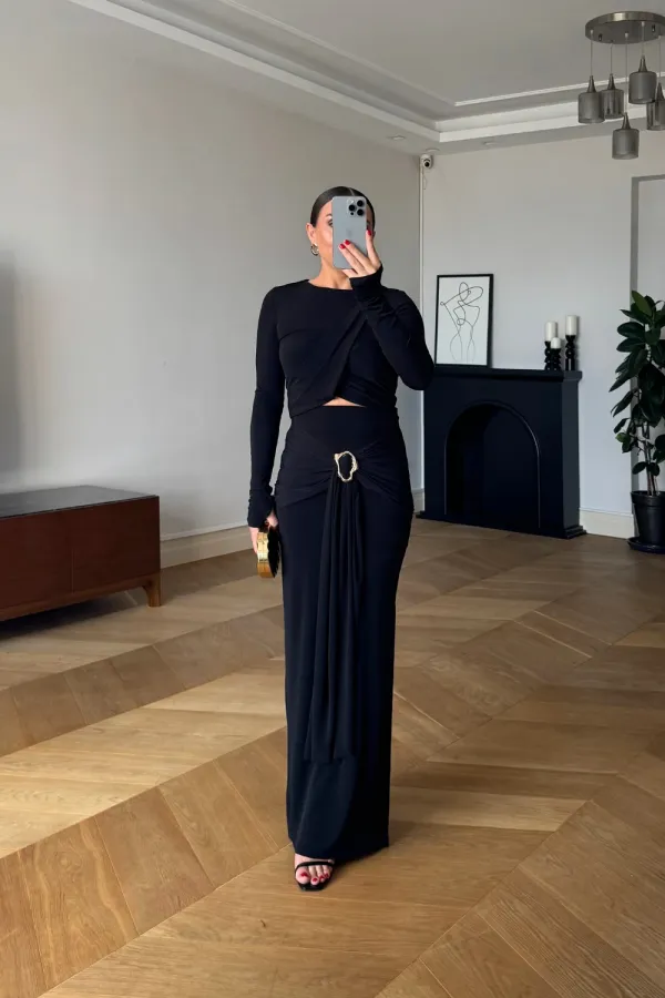 Ensemble chemisier et jupe à boucle