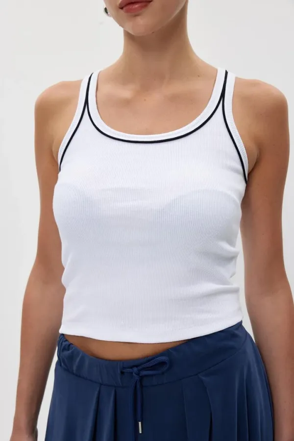 U Yaka Biyeli Kadın Atlet