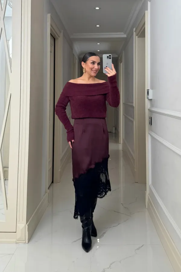 Asimetrik Kesim Dantel Detaylı Saten Etek