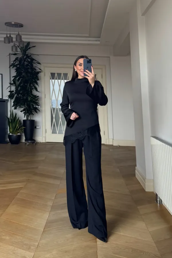 Dik Yaka Dantel Detaylı Asimetrik Bluz