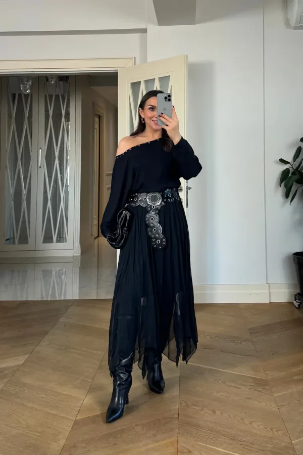 Kayık Yaka Uzun Kollu Bluz