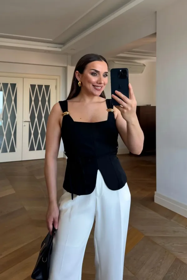 Kare Yaka Askılı Büstiyer