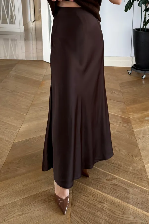 Beli Lastikli Uzun Saten Etek