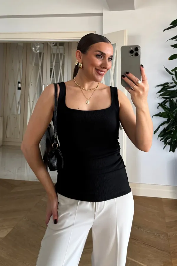 Askılı Büzgü Detaylı Kadın Atlet