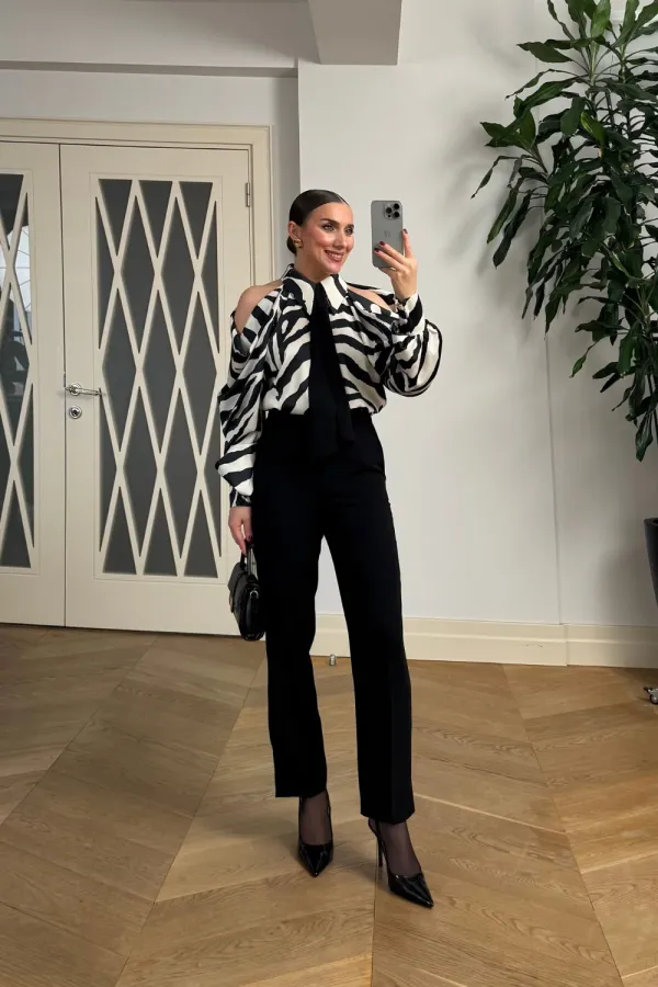 Omuz Dekolteli Desenli Uzun Kollu Bluz