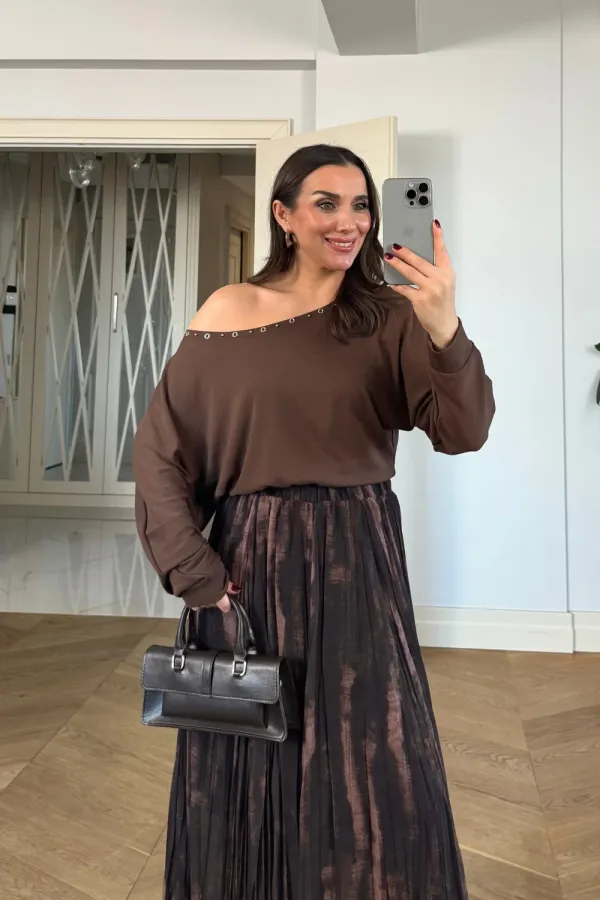 Kayık Yaka Uzun Kollu Bluz