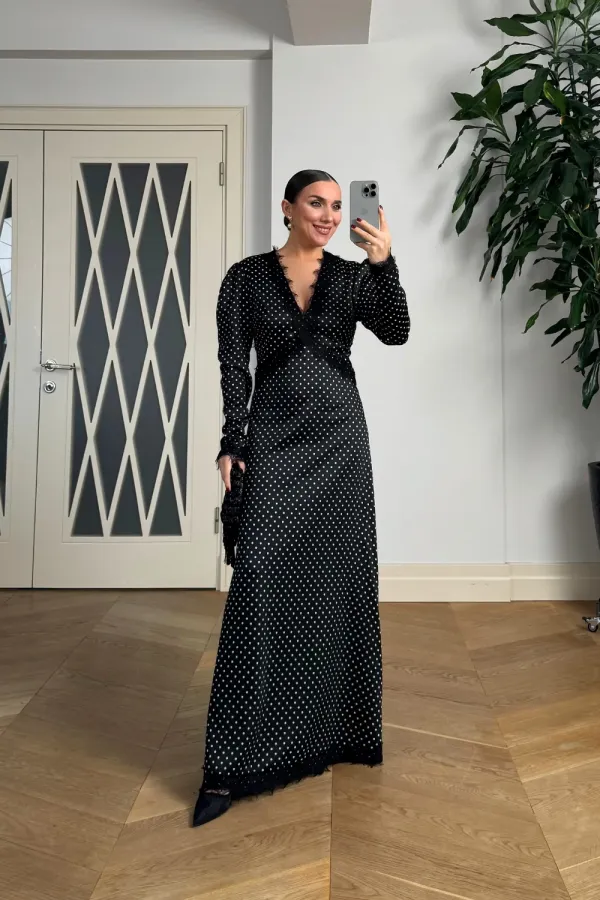 Sırt Dekolteli Puantiyeli Elbise