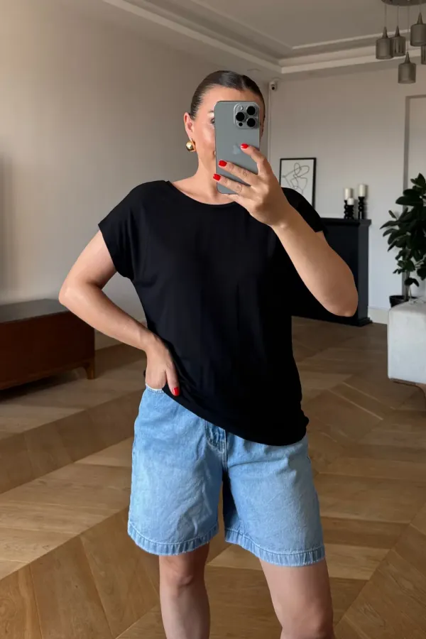 Bisiklet Yaka Arkası V Kadın Tişört