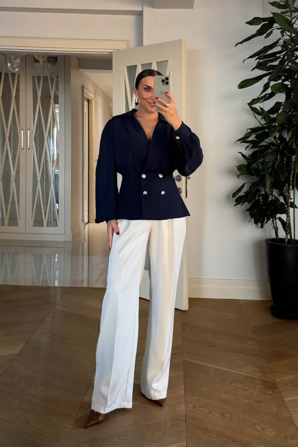 Kruvaze Yaka Gold Düğmeli Bluz