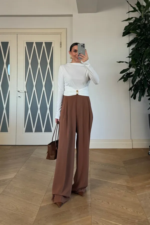 Kayık Yaka Uzun Kollu Bluz