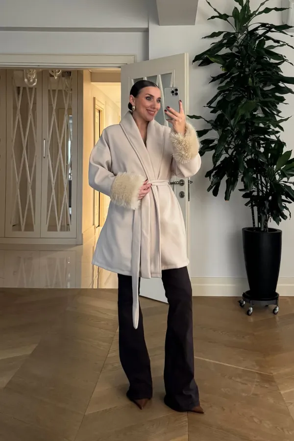 Şal Yaka Kuşaklı Kaşe Kadın Ceket