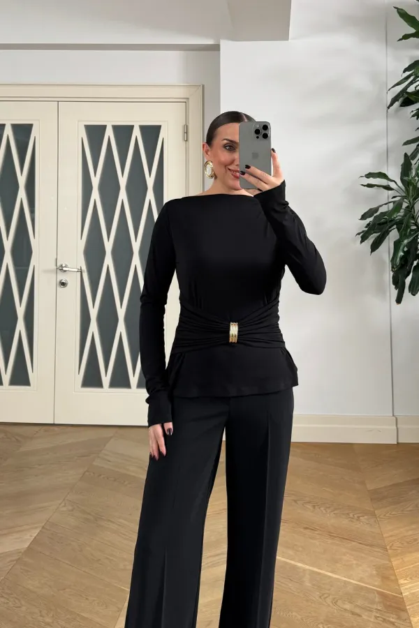 Kayık Yaka Uzun Kollu Bluz