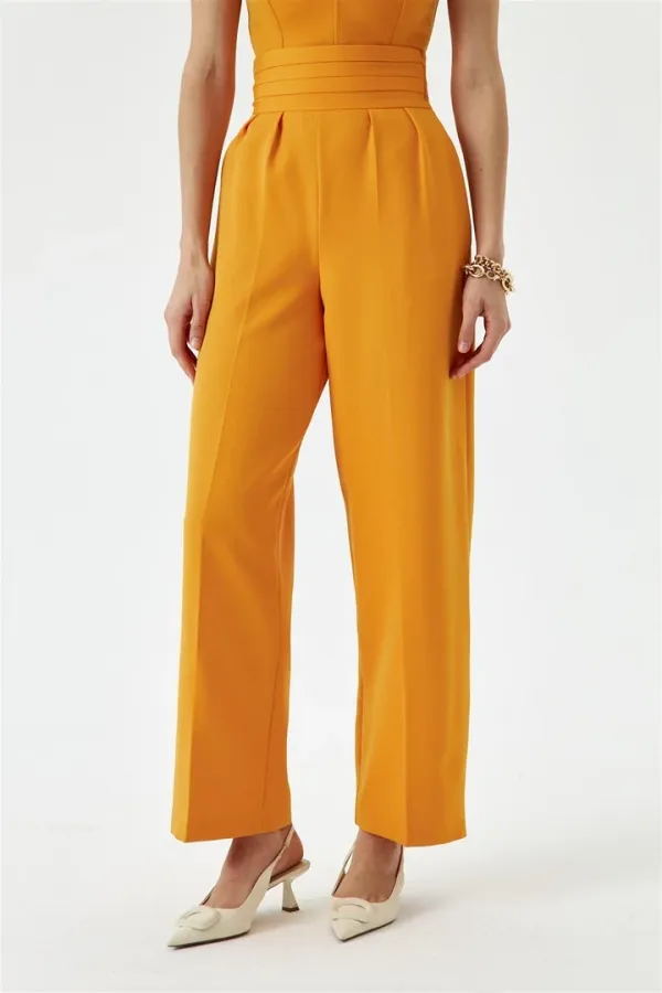 Bel Detaylı Geniş Paça Kadın Kumaş Pantolon