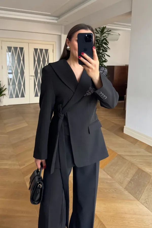 Women's Blazer Jacket and Pants Suit with Cape Detail Women's Blazer Jacket and Pants Suit with Cape Detail
