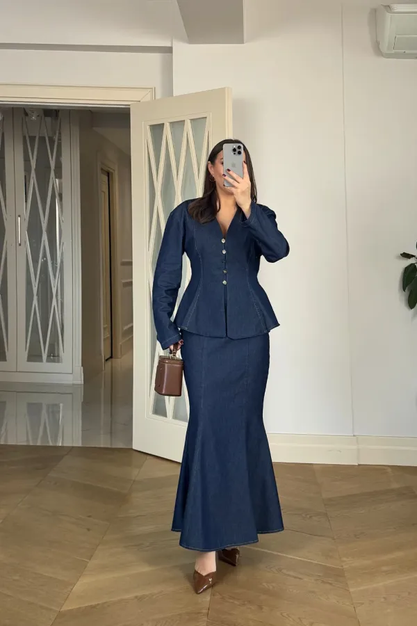 Vücüda Oturan Gömlek Etek Denim Takım