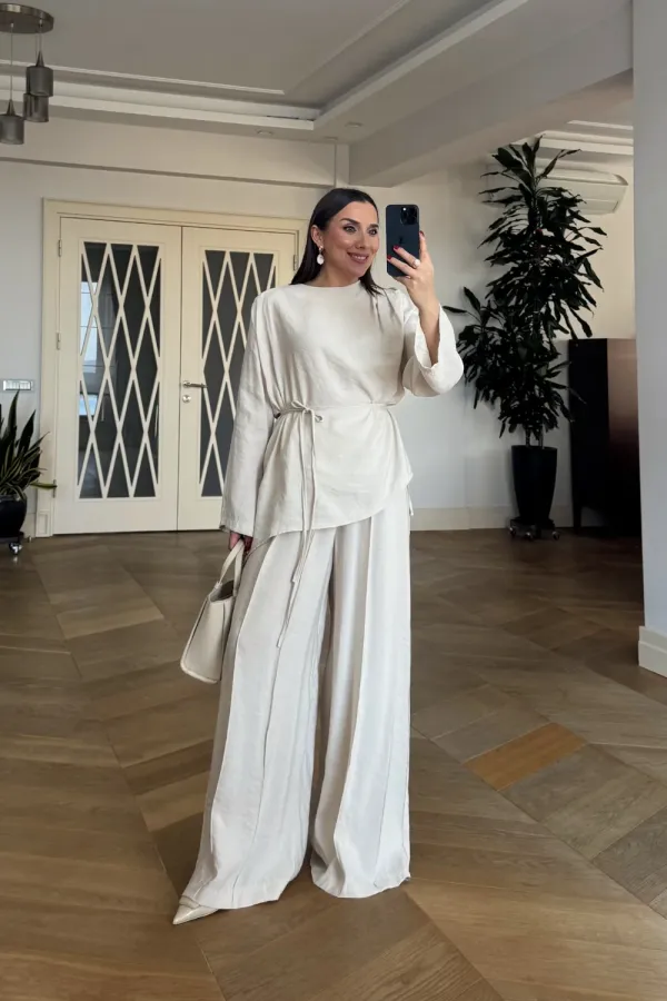 Pleated Detail Blouse and Pants Set Pleated Detail Blouse and Pants Set