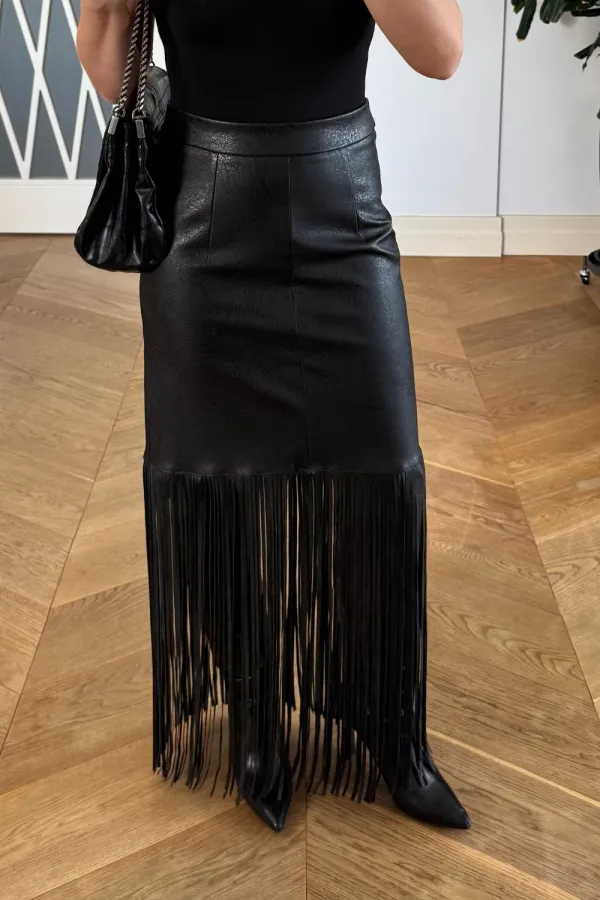 Suni Deri Püskül Detaylı Mini Etek