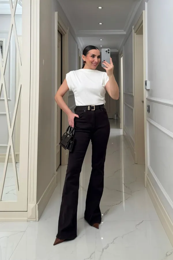 Vatkalı Asimetrik Sıfır Kol Bluz