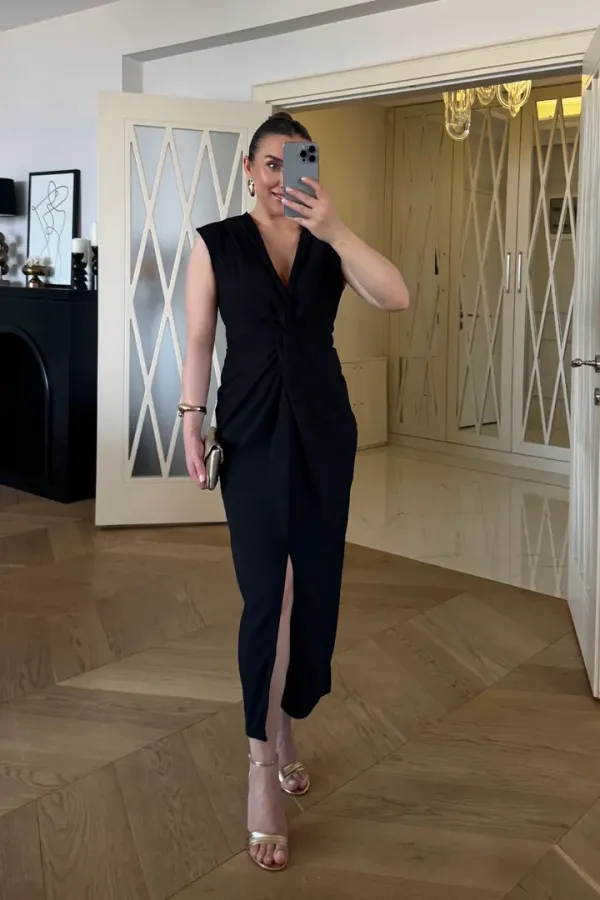 Düğüm Detaylı Sıfır Kol Midi Elbise