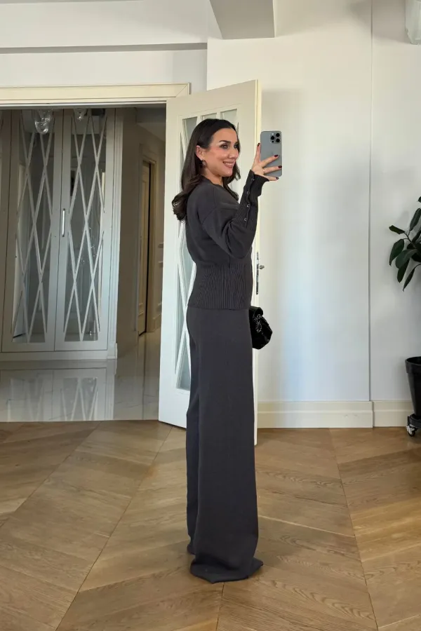 Bisiklet Yaka Çıtçıt Detaylı Triko Takım