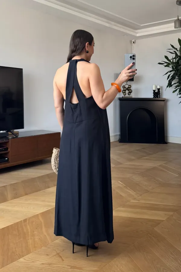 Sırt Dekolteli Uzun Elbise