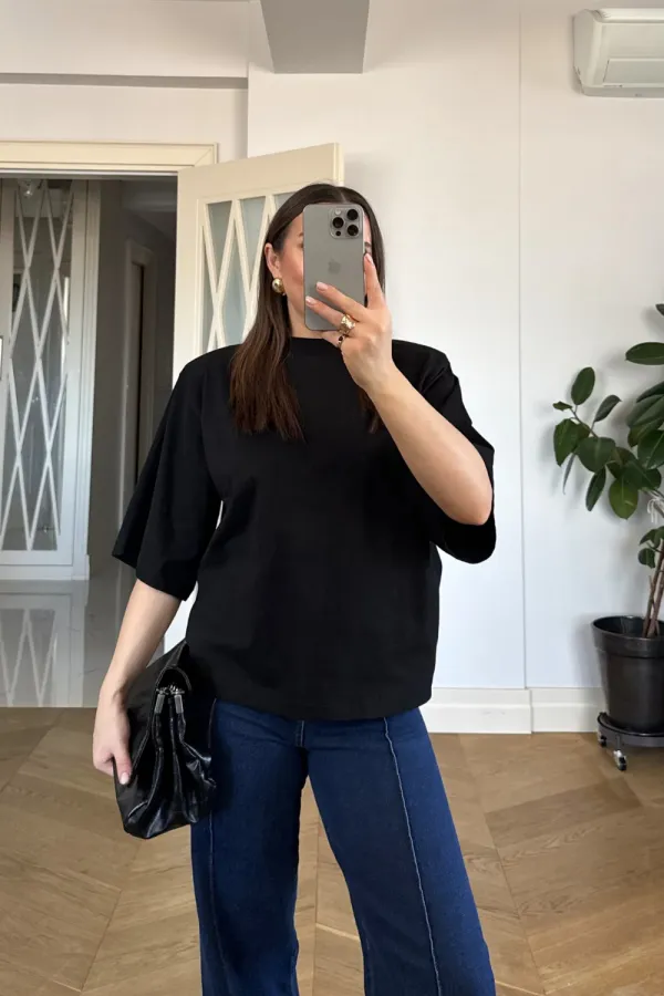 Sırt Detaylı Vatkalı Kadın Tişört