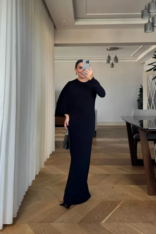 Yarasa Tek Kol Detaylı Uzun Elbise