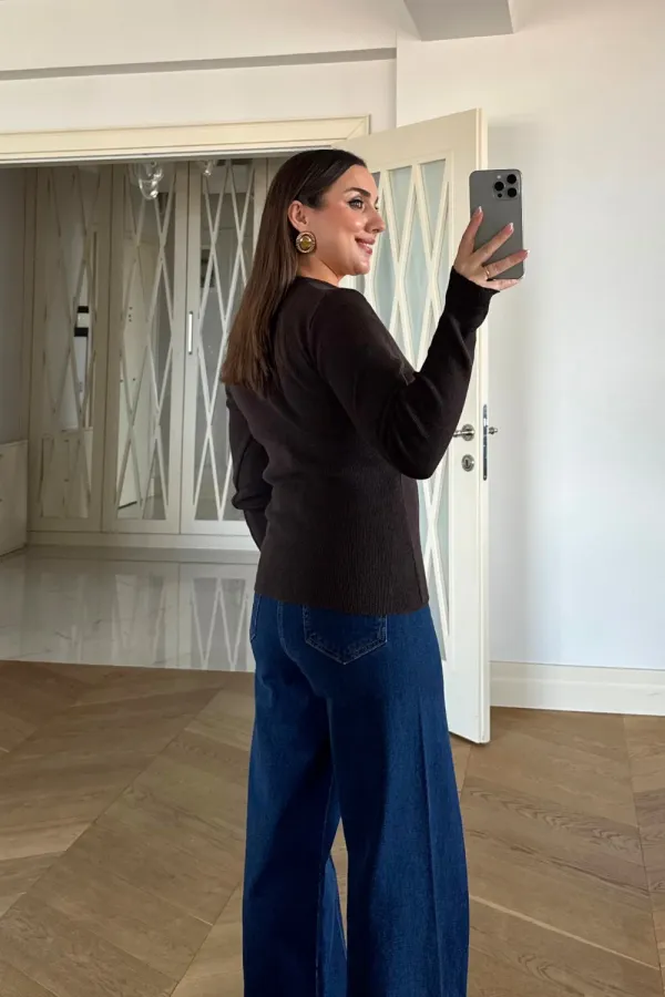 Çıtçıtlı Fitilli Triko Kazak