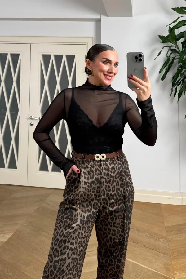 Kemerli Leopar Desenli Kadın Pantolon