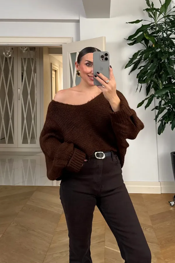 Kayık Yaka Triko Kadın Kazak