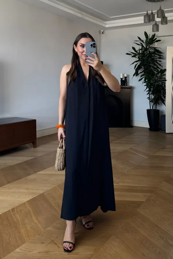 Sırt Dekolteli Uzun Elbise