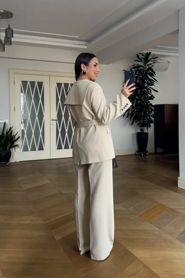 Women's Blazer Jacket and Pants Suit with Cape Detail Women's Blazer Jacket and Pants Suit with Cape Detail