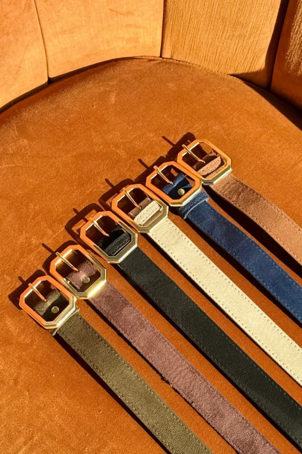 Ceinture femme en daim avec boucle dorée