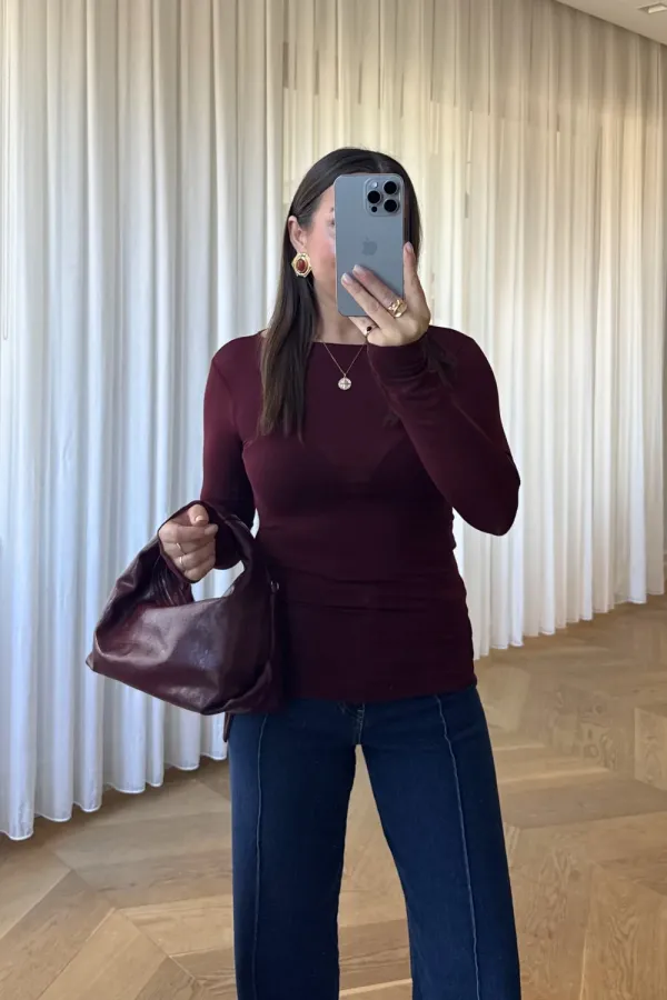 Kayık Yaka Uzun Kollu Tişört