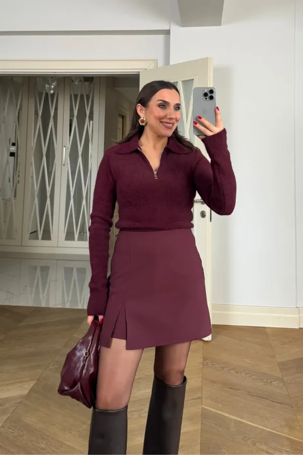 Yırtmaç Detaylı Mini Şort Etek