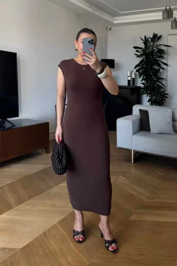 Sleeveless Basic Midi Dress