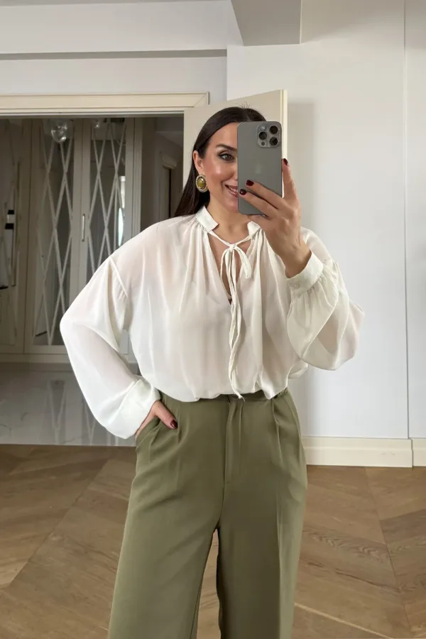 Chemisier en mousseline à manches longues et col mandarin