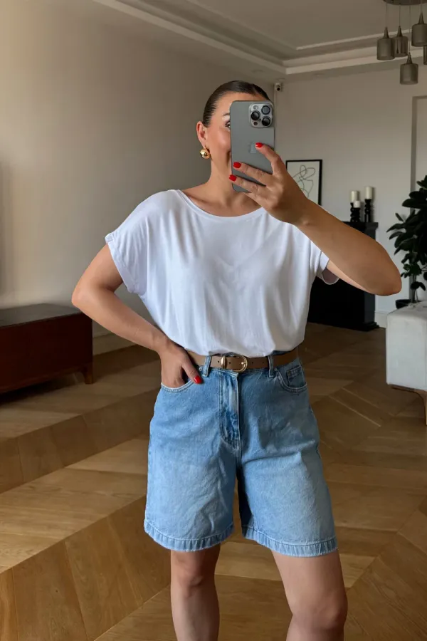 Bisiklet Yaka Arkası V Kadın Tişört