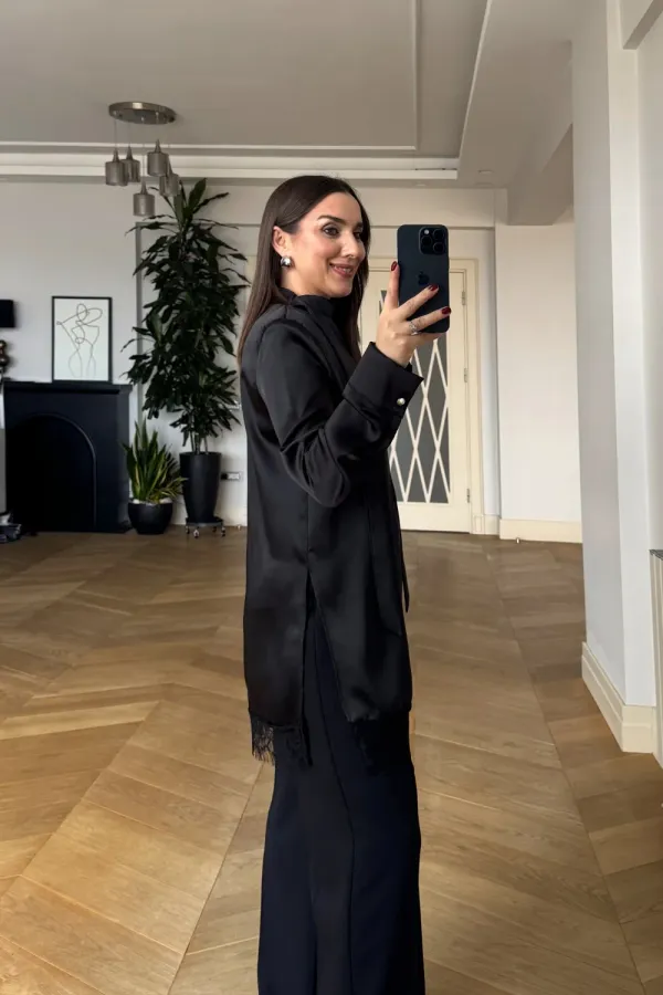 Hakim Yaka Dantel Detaylı Uzun Kollu Bluz